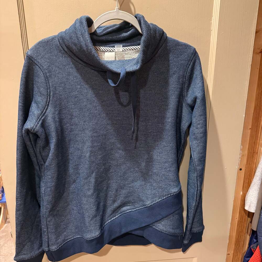 NWT Women’s  Roxy Seasons Change Pullover Small